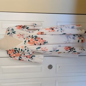 Flowly floral white v neck dress